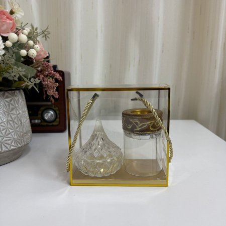 كيس بلاستيك شفاف اطار دهبي