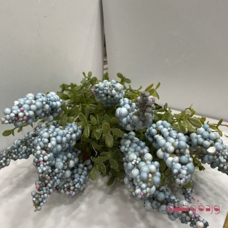 أزرق مع عروق