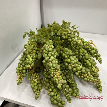 أخضر مع عروق