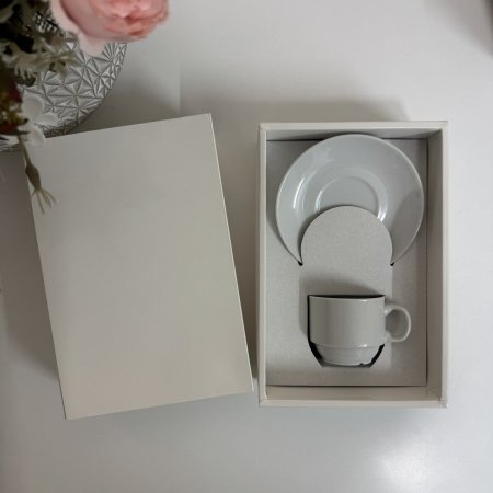 علبة كرتون تقيل سحب مع فنجان وصحن