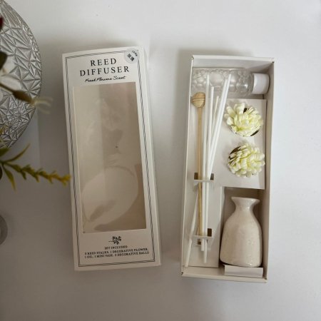 فواحة مزهرية بشكل جديد وتصميم كتير مرتب مع علبة سحب