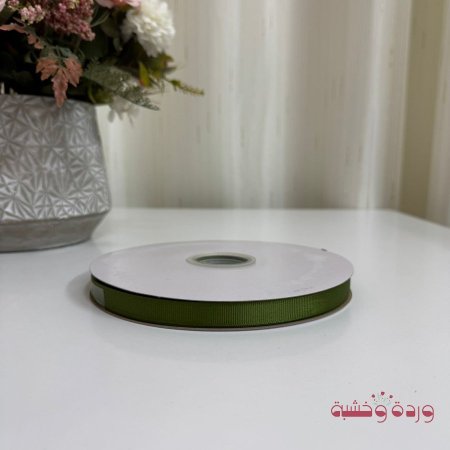زيتي غامق
