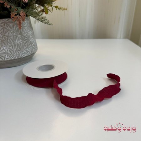 احمر