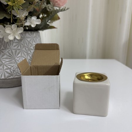 مبخرة مكعب أبيض حجم صغير